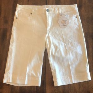 Kut from the Kloth white denim Bermuda shorts
